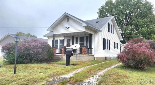 518 W German St, Chester, IL, 62233-1327 | Card Image
