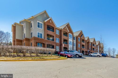 apt-108-7065 Heritage Hunt Dr, GAINESVILLE, VA, 20155-3160 | Card Image