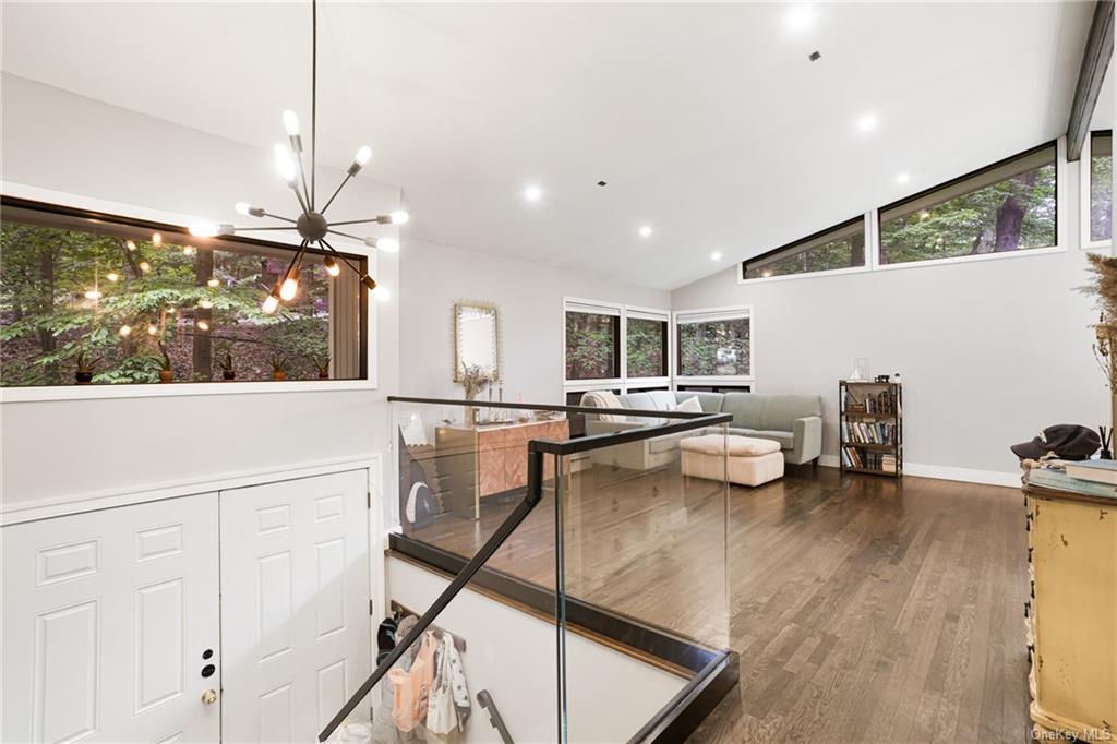 Catalina Ct, Suffern, NY 10901