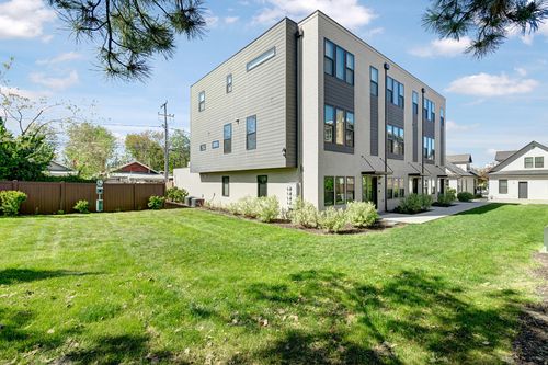 105-537 S 500 E, Salt Lake City, UT, 84102-2822 | Card Image