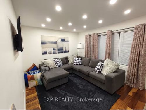 4364 Homewood Ave, Niagara Falls, ON, L2E4X2 | Card Image