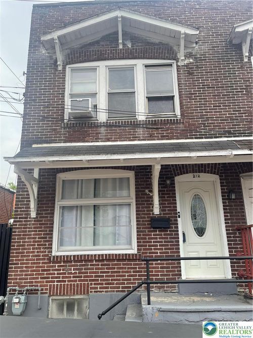 212 Chew Street, Allentown City, PA, 18102 | Card Image