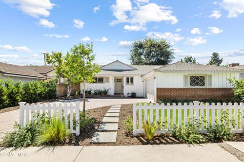 14126 Hartsook St, Sherman Oaks, CA, 91423-1115 | Card Image