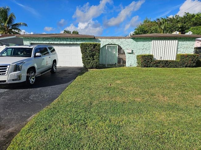 8625 Claridge Dr, House other with 3 bedrooms, 2 bathrooms and null parking in Miramar FL | Image 1