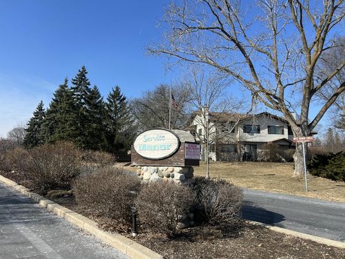 8087 W Manor Circle, Milwaukee, WI, 53223 | Card Image