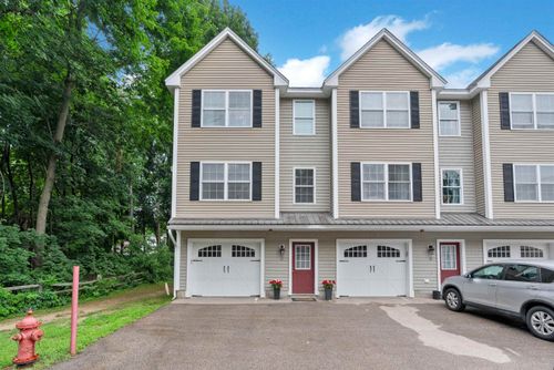 21 Townsend Dr, Dover, NH, 03820-6514 | Card Image