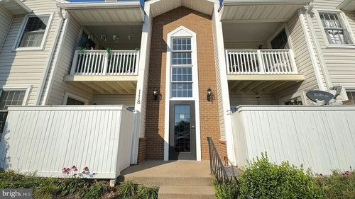 unit-4-118 Westwick Ct, STERLING, VA, 20165-6121 | Card Image