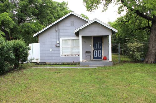 751 N Race St, Stephenville, TX, 76401-3132 | Card Image