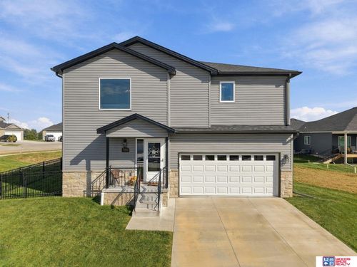 5806 S 94th St, Lincoln, NE, 68526-9815 | Card Image