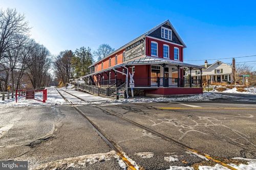 12027 Baltimore St, GLEN ROCK, PA, 17327-8282 | Card Image