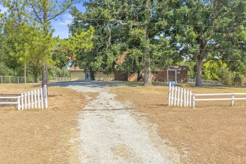 12438 Campbell Road, Marietta, OK, 73448 | Card Image