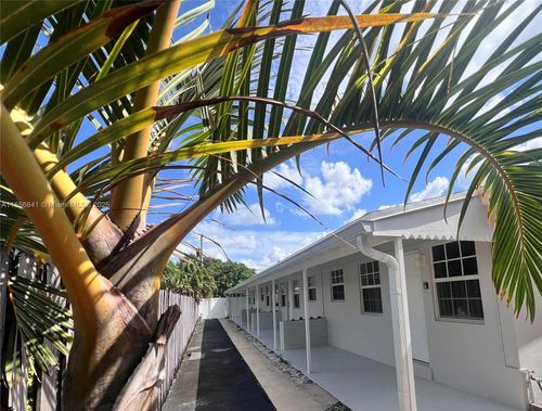 apt-1-4-716 Se 14th Ct, Fort Lauderdale, FL, 33316-2682 | Card Image