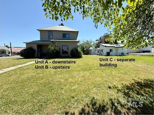 105 N Junction St, Grangeville, ID, 83530-1913 | Card Image