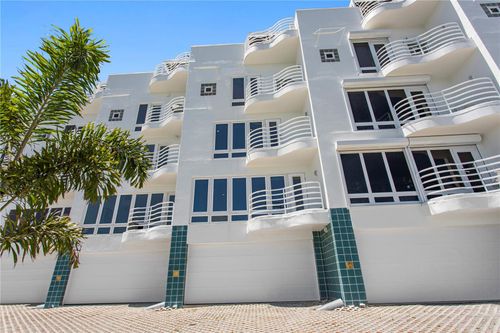 25d-4950 Bayshore Blvd, TAMPA, FL, 33611-3818 | Card Image