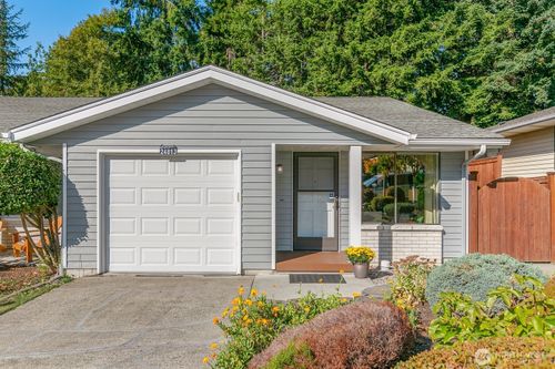 24813 12th Avenue S, Des Moines, WA, 98198 | Card Image