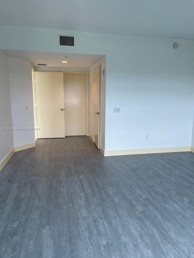 APT-1103 - 15051 Royal Oaks Ln, Condo with 3 bedrooms, 3 bathrooms and null parking in North Miami FL | Image 16