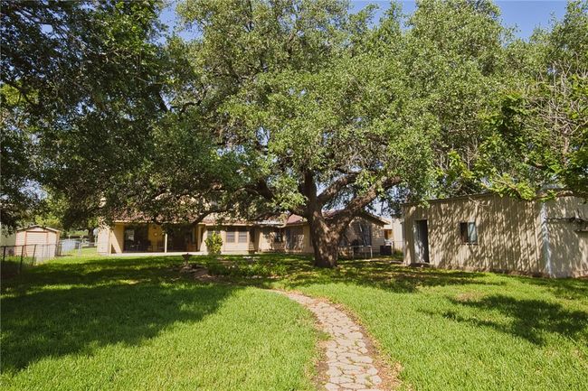146 Lake Meadows Rd, House other with 4 bedrooms, 3 bathrooms and null parking in Mathis TX | Image 13