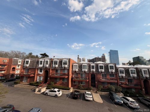 3-15h-55 N Broadway, White Plains, NY, 10601-1640 | Card Image