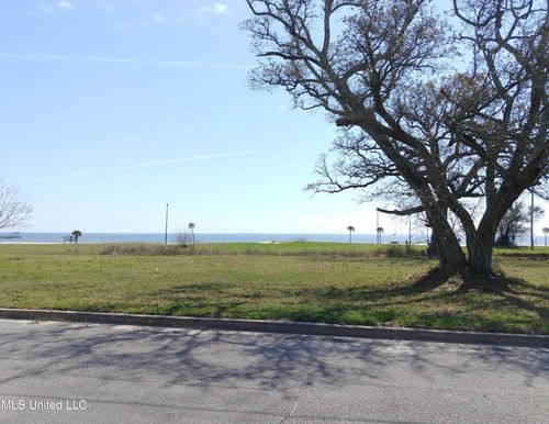 4116 Finley St, Gulfport, MS, 39501-1536 | Card Image