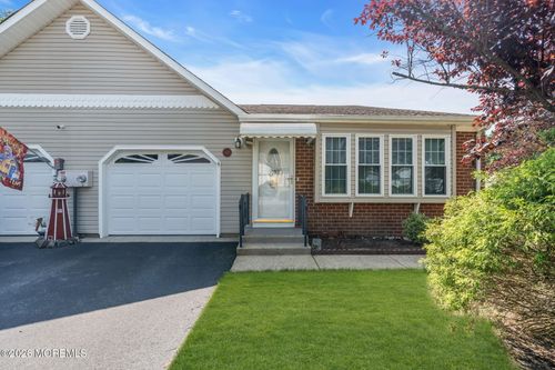 30B Portsmouth St, Whiting, NJ, 08759-2049 | Card Image
