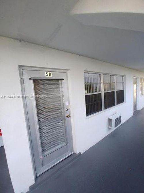 c-56 Canterbury C, West Palm Beach, FL, 33417-1362 | Card Image