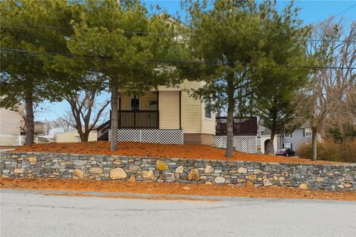 47 Andover St, North Providence, RI, 02904-3919 | Card Image