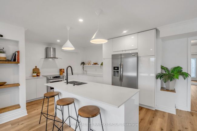 23 Carnation Ave, House other with 5 bedrooms, 3 bathrooms and 4 parking in Etobicoke ON | Image 14
