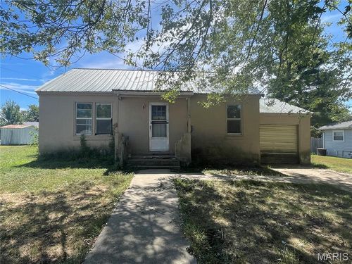 813 E Jack St, Salem, MO, 65560-1835 | Card Image