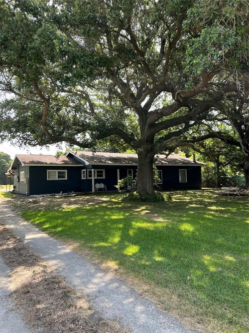 1436 Tx-124, High Island, TX, 77623 | Card Image