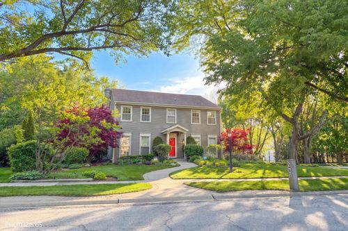 2440 The Strand, Northbrook, IL, 60062-6541 | Card Image