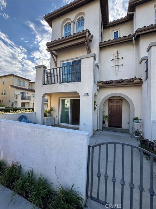 9011 Catherine St, Pico Rivera, CA, 90660-2628 | Card Image
