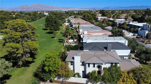 820 Vegas Valley Dr, Las Vegas, NV, 89109-1537 | Card Image