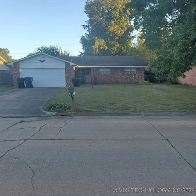 509 Carlton Way, House other with 3 bedrooms, 2 bathrooms and null parking in Muskogee OK | Image 1