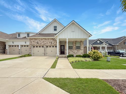 416 Golden Meadow Ln, Hendersonville, TN, 37075-1560 | Card Image