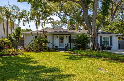 4110 W Mullen Ave, Tampa, FL, 33609-4327 | Card Image