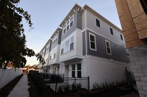 482 31st Way N, St Petersburg, FL, 33713 | Card Image