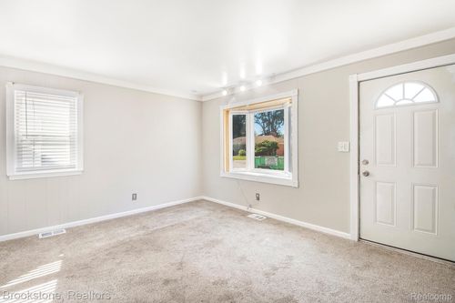 12801 Couwlier Ave, Warren, MI, 48089-4803 | Card Image