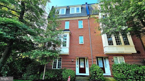 3141 Blue Barn Way, Fairfax, VA, 22031-5406 | Card Image