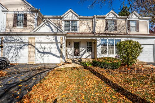 196 Park Ridge Ln, Aurora, IL, 60504-3123 | Card Image