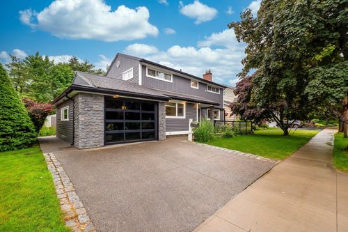 7062 Royal Pine Ave, Halifax, NS, B3L2G1 | Card Image