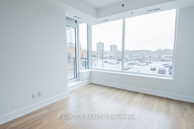 206 - 360 Patricia Ave, Condo with 1 bedrooms, 1 bathrooms and null parking in Ottawa ON | Image 5