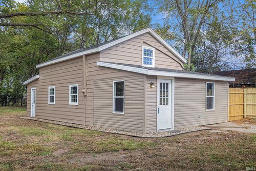 24683 County Road 16, Elkhart, IN, 46516-5623 | Card Image