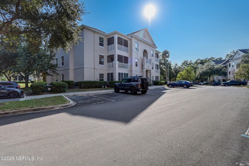 1011-8601 Beach Blvd, JACKSONVILLE, FL, 32216-0411 | Card Image