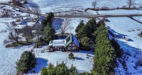 385 Col Francis Rd, Crumpler, NC, 28617-9645 | Card Image