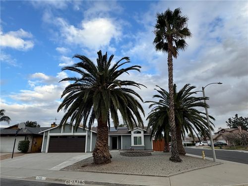 1731 Starboard Way, Perris, CA, 92571-3848 | Card Image