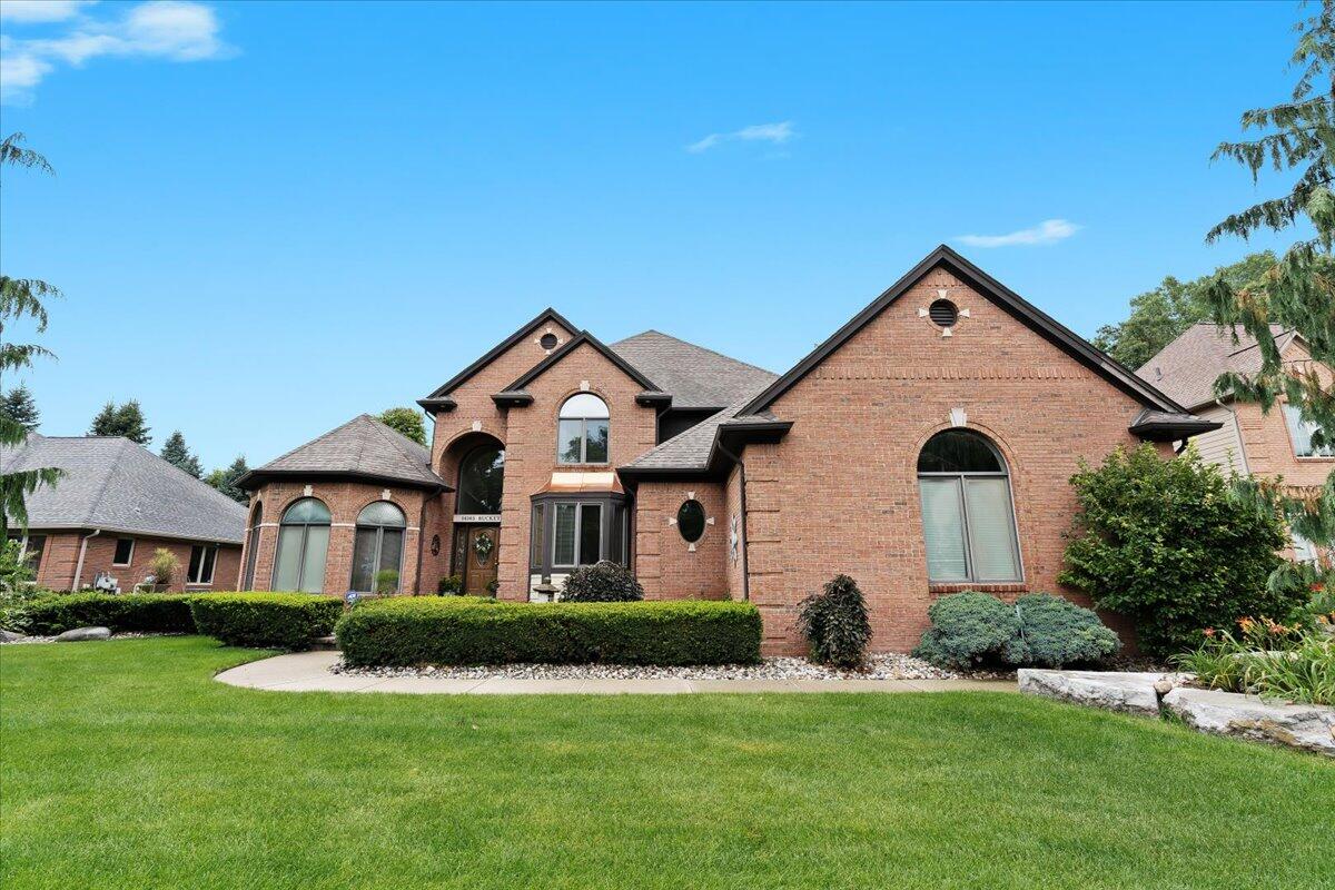 Buckeye Dr, Shelby Township, MI 48315