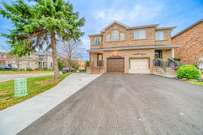 59 Hanton Cres, House attached with 3 bedrooms, 3 bathrooms and 3 parking in Bolton ON | Image 1