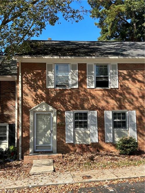 c-3933 Valley Ct, Winston-Salem, NC, 27106-4373 | Card Image