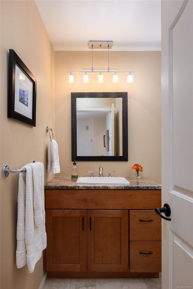 Guest bathroom | Image 24
