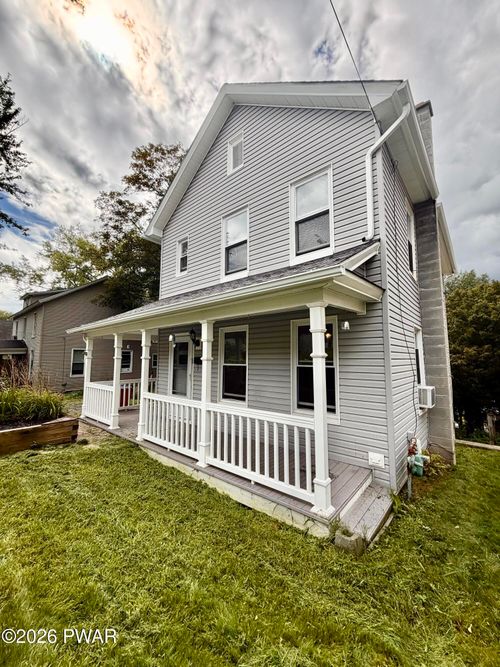 53 Grove St, Carbondale, PA, 18407-2157 | Card Image